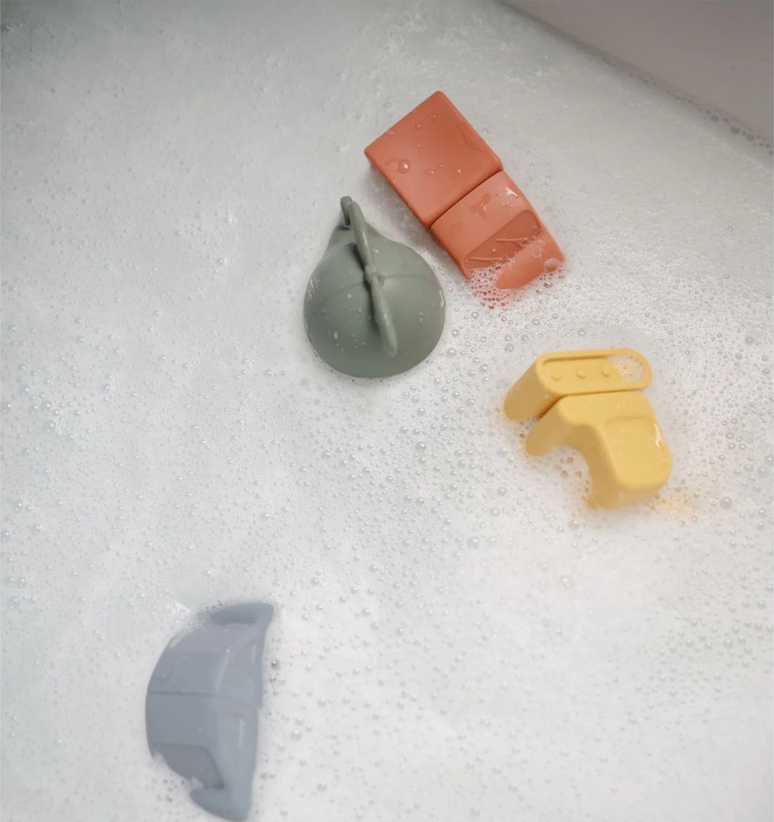 Mushie - Jouets pour le bain Véhicules - Set de 4 (Mushie) - Couverture