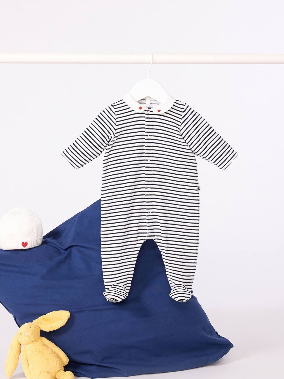 Pyjama bébé en velours à col imprimé marine (Petit Bateau) - Couverture