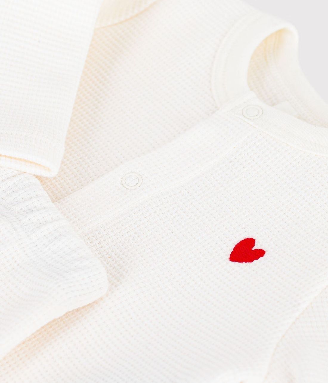 Ensemble bébé en coton brodé poitrine uni (Petit Bateau) - Couverture