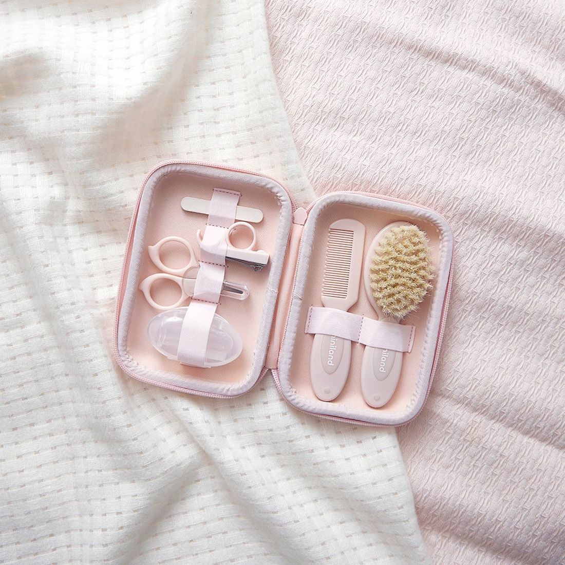 Kit De Soin Pour Bébé Baby Kit Rose (Miniland) - Couverture