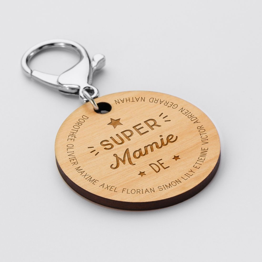 Porte-clés personnalisé prénoms médaille gravée bois ronde 50 mm "Super Mamie" (HappyBulle) - Couverture