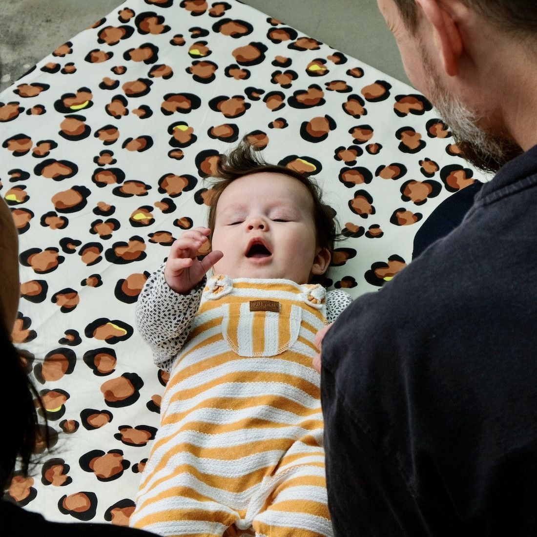 Tapis de vie Léopard - Mèzamé - Tapis d'éveil et de motricité 120x120cm (Mezamé) - Couverture