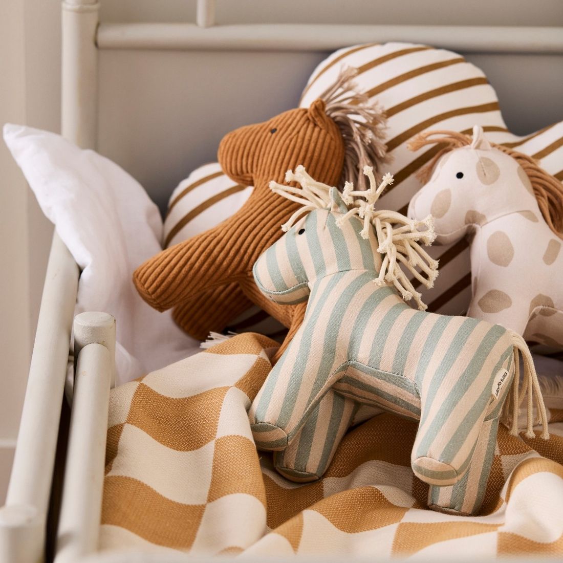 Peluche cheval Aiden Vera (28 cm) (Kid's Concept) - Couverture