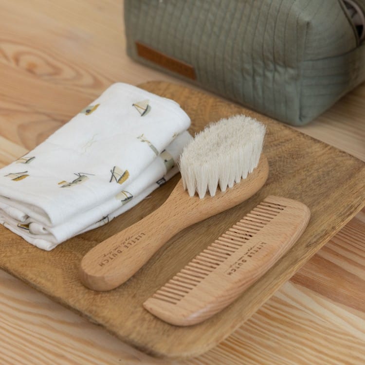 Ensemble brosse et peigne bébé en bois (Little Dutch) - Couverture