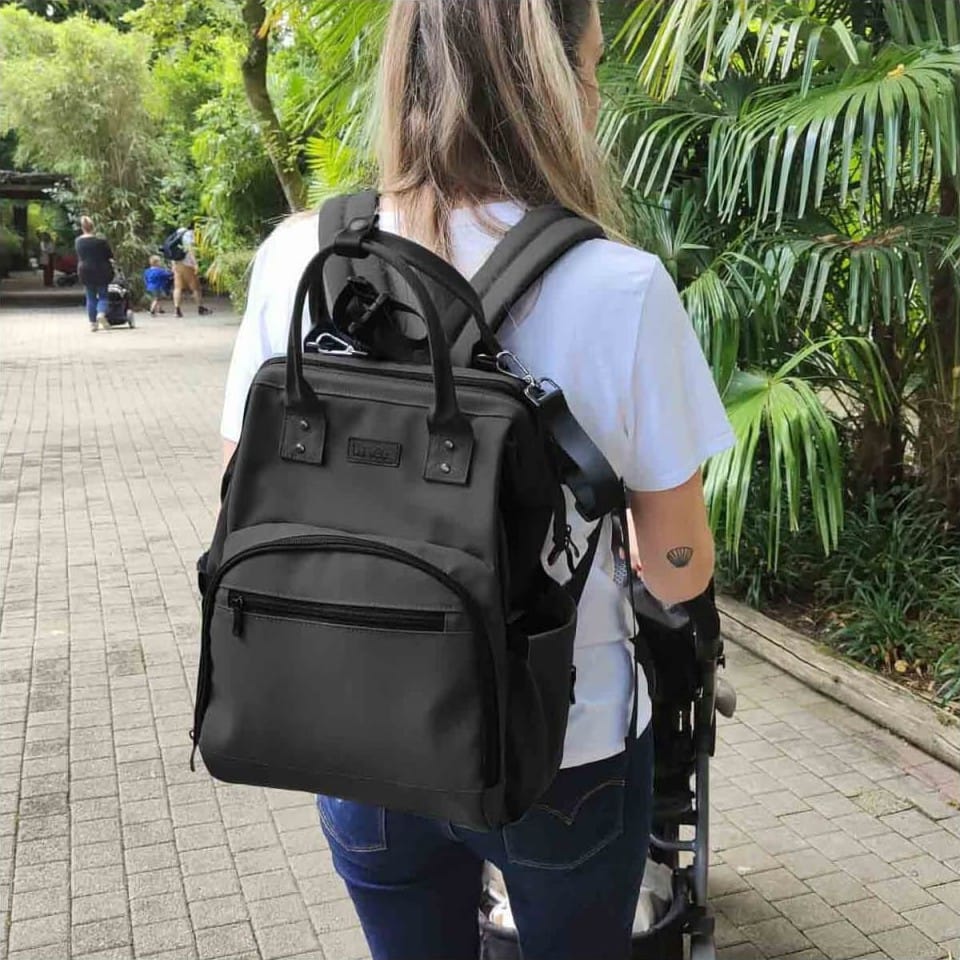 Sac à dos à langer noir (Tinéo) - Couverture