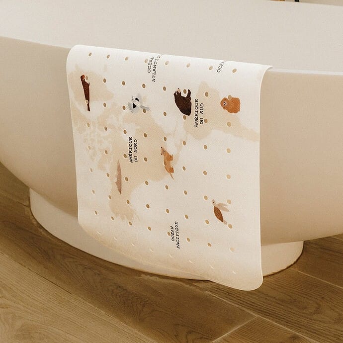 Tapis de Bain x Babyatoutprix - La Carte (Tapilou) - Couverture