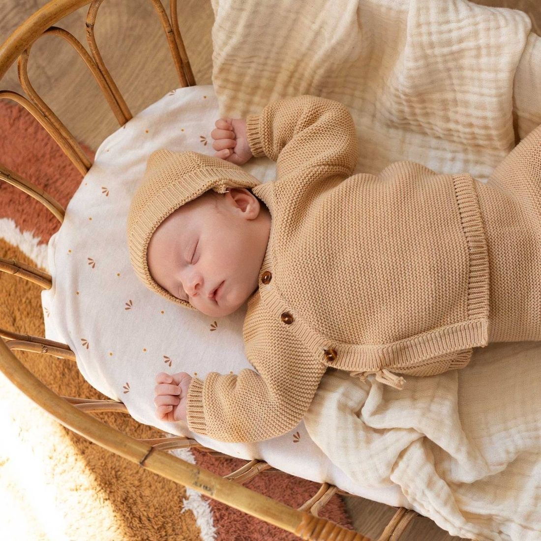 Ensemble 3 Pièces Pour Bébé Caramel (Trois Kilos Sept) - Couverture
