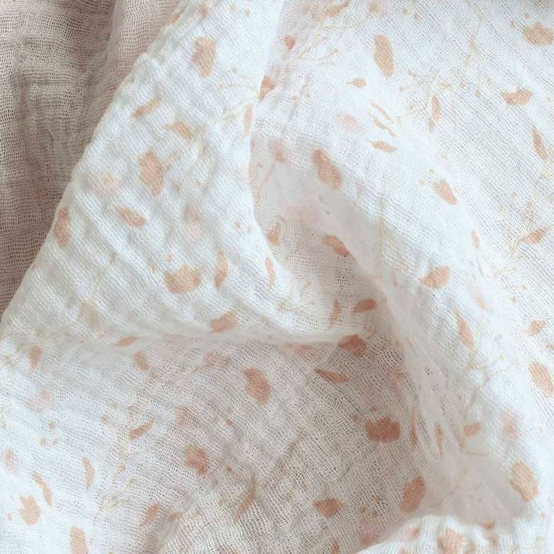 Lange Pour Bébé Rose (Trois Kilos Sept) - Couverture