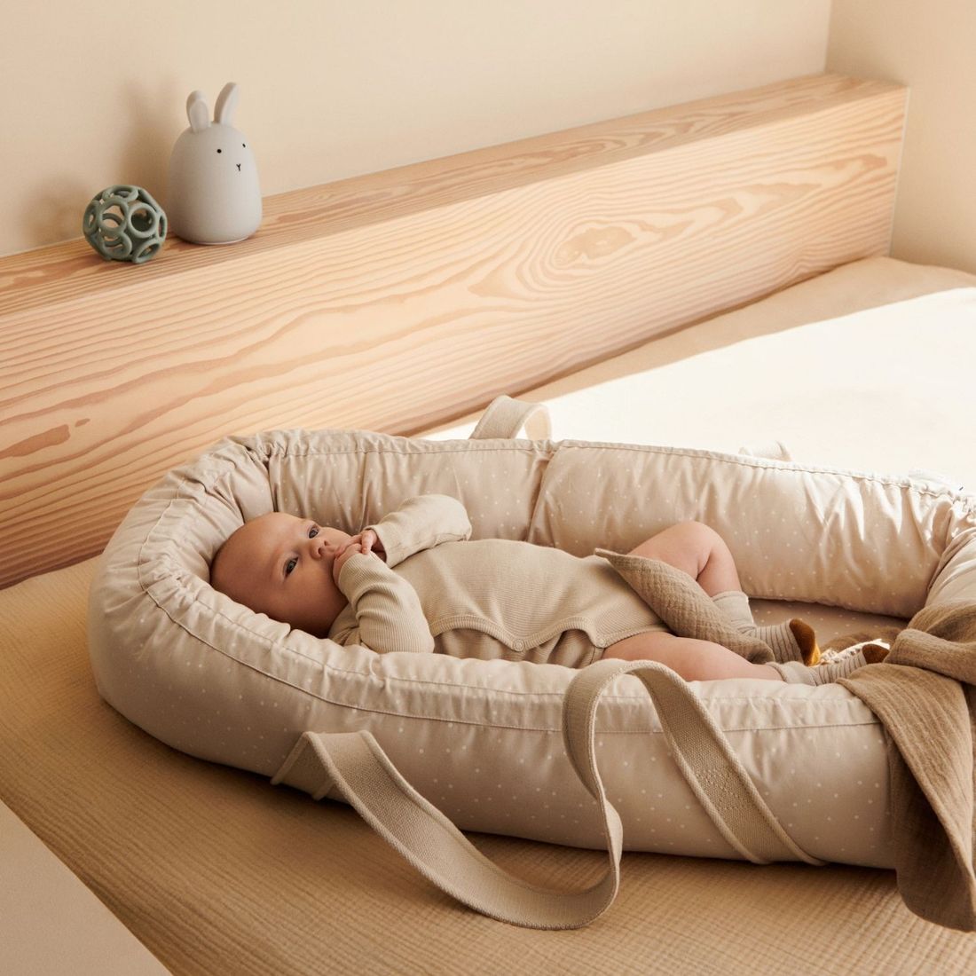 Réducteur de lit Gro Classic dot Creme de la creme (Liewood) - Couverture