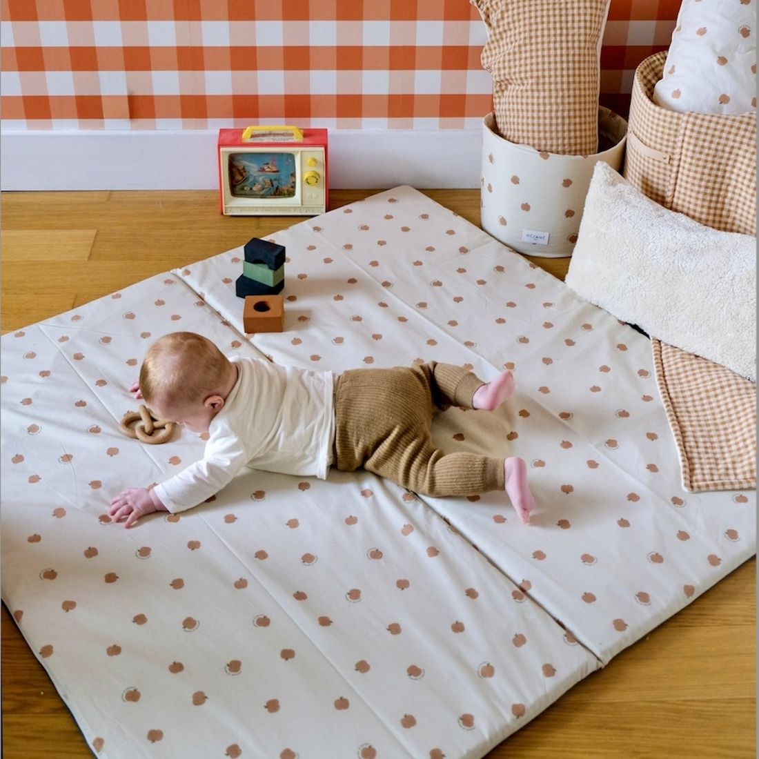 Mezamé - Tapis de vie Pomme d'Amour - Mèzamé - Tapis d'éveil et de motricité 120x120cm