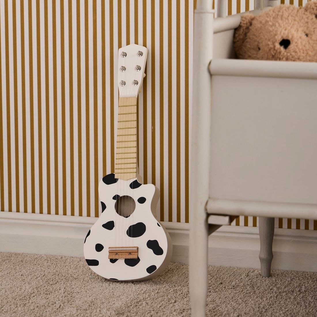 Guitare en bois Enfant Kids Concept - Instrument Musical | Bois de Tilleul - 6 Cordes & Design Authentique - Vache noir/blanc - Bois (Kids Concept) - Couverture