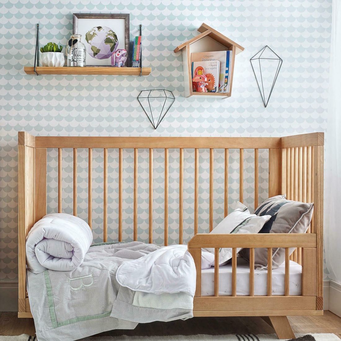 Lit évolutif bébé montessori bois massif 70x140 cm (ID Kids) - Couverture