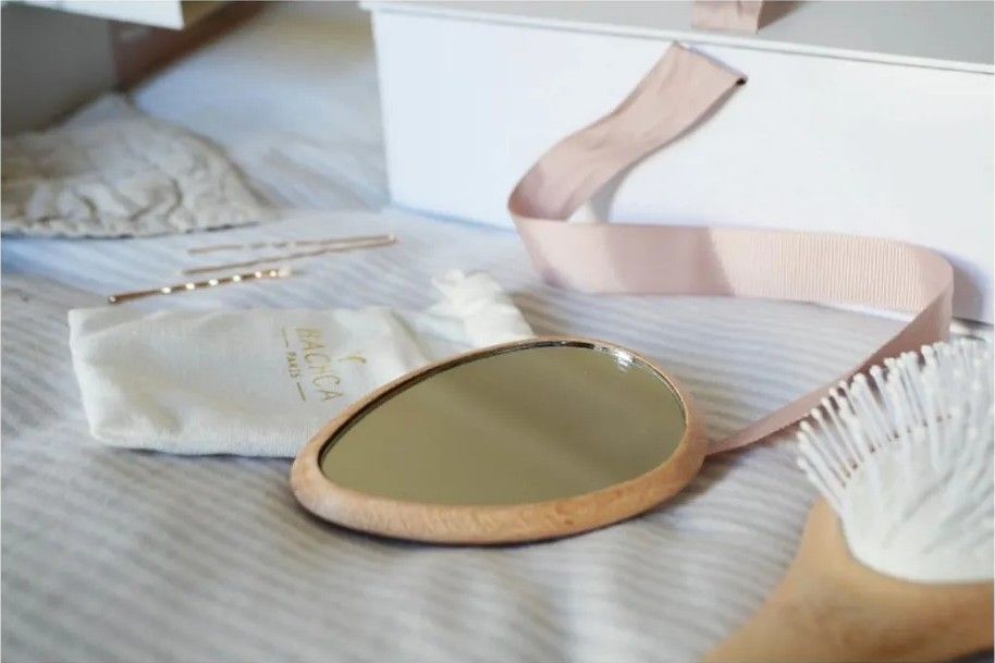 Bachca - Miroir de sac et sa pochette (Bachca) - Couverture