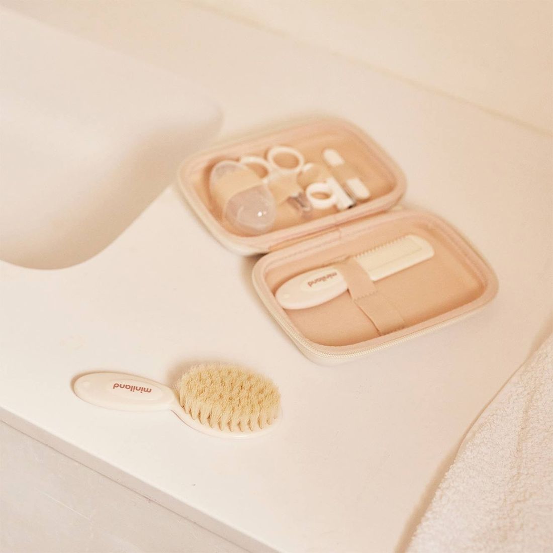 Miniland - Kit De Soin Pour Bébé Baby Kit Valencia Blanc