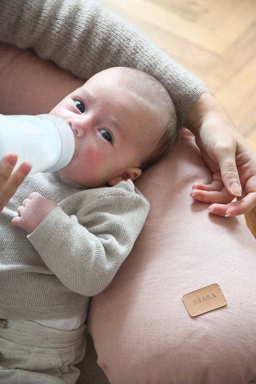 Coussin De Maternité Confortable Et Multifonctions Big Flopsy Rose (Beaba) - Couverture