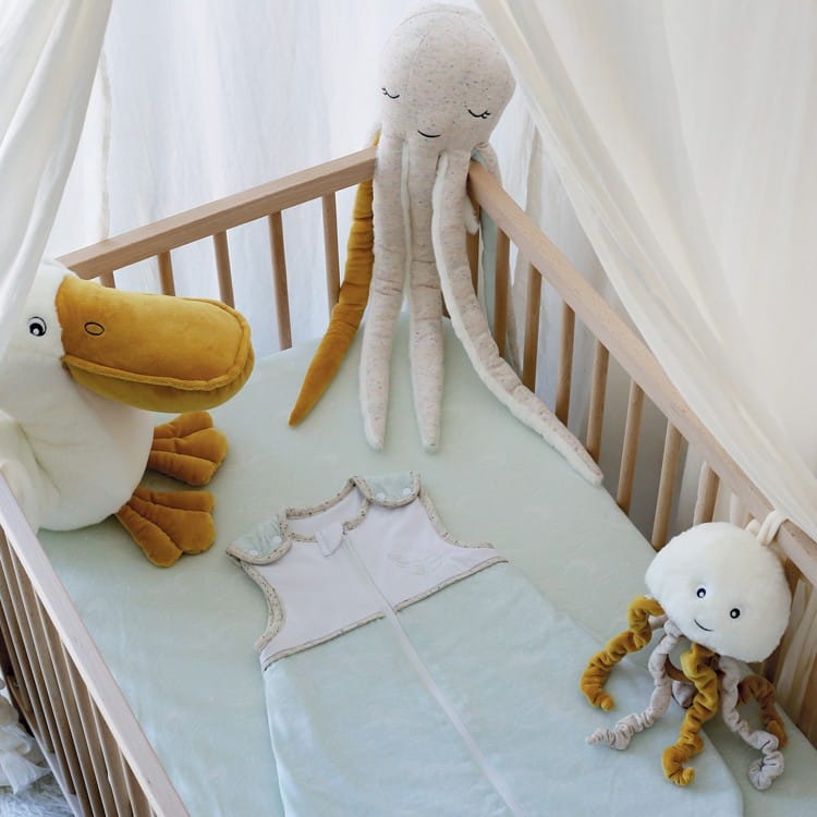 Peluche musicale à suspendre Jelly Pieuvre Au Large de Nova (32 cm) (Trois Kilos Sept) - Couverture
