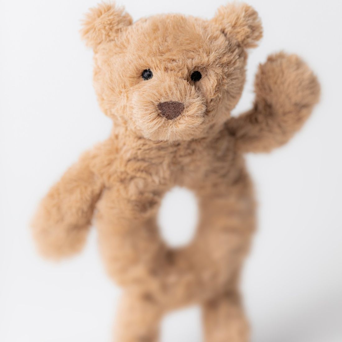 Hochet Bartholomew l'ours (18 cm) (Jellycat) - Couverture