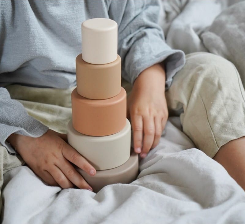 Gobelets à empiler silicone, beige (Léo et Léa France) - Couverture