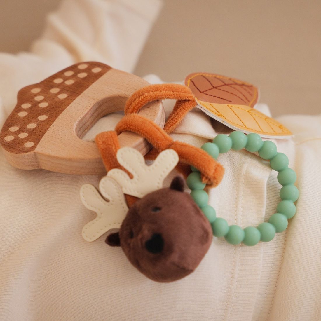 Hochet en bois Forêt (Little Big Friends) - Couverture