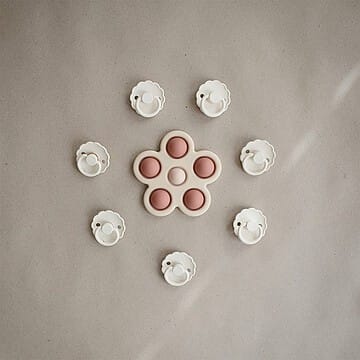Jouet à Presser Fleur - Blush (Mushie) - Couverture
