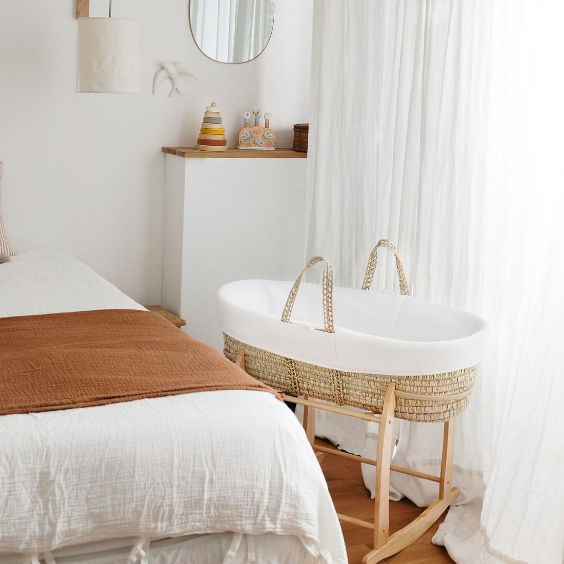 Couffin Avec Support à Bascule Bois, Habillage en Coton Bio - Nuage (Premiers Moments) - Couverture