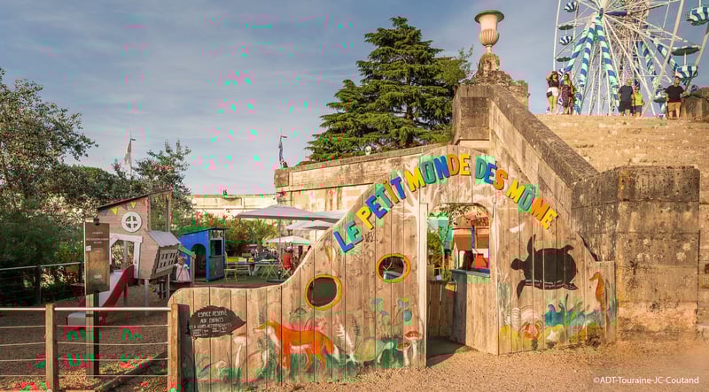 Le Bar à Mômes, activité familiale à faire sur les bords de Loire, activité près de Tours